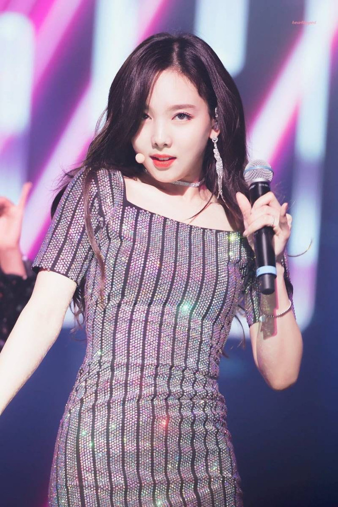 Nayeon (Twice) từng bị chê hết lời khi để tóc mái giả nhưng thực tế lại khiến dân tình “ngã ngửa” vì bất ngờ - Ảnh 8.