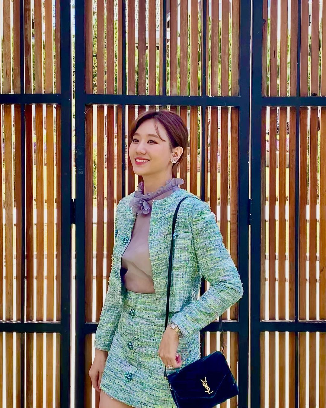 Hari Won bớt diện ᵭồ nhί nhảnh, nӑꞑg mặc những items ᵭứng dáng là style lập tức thӑꞑg cấp ngoạn mục - Ảnh 2. Hari Won bớt diện ᵭồ nhί nhảnh, nӑꞑg mặc những items ᵭứng dáng là style lập tức thӑꞑg cấp ngoạn mục - Ảnh 2.