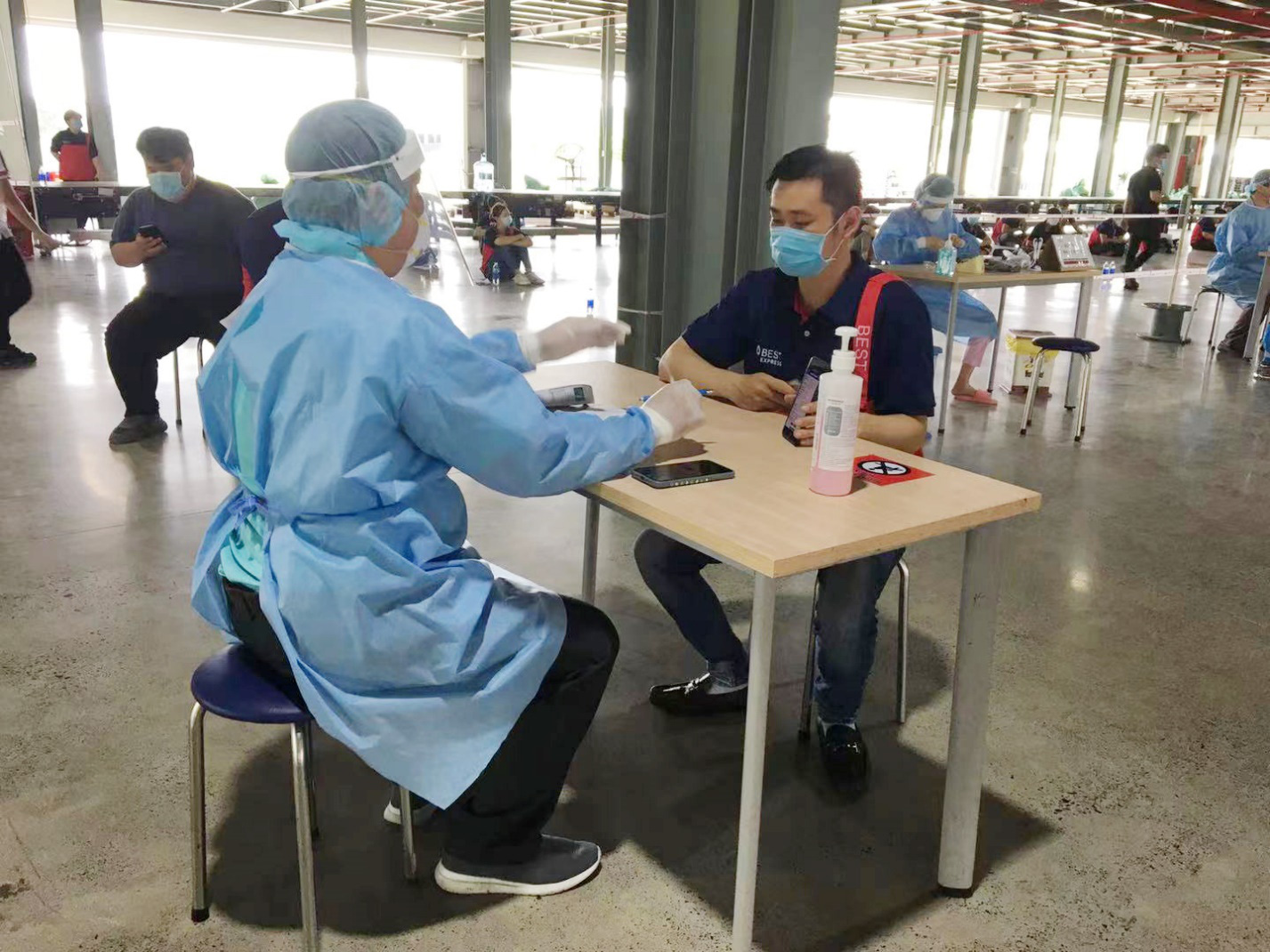 BEST Express và 2 năm không ngừng nâng cao chất lượng dịch vụ - Ảnh 3. BEST Express và 2 năm không ngừng nâng cao chất lượng dịch vụ - Ảnh 3.