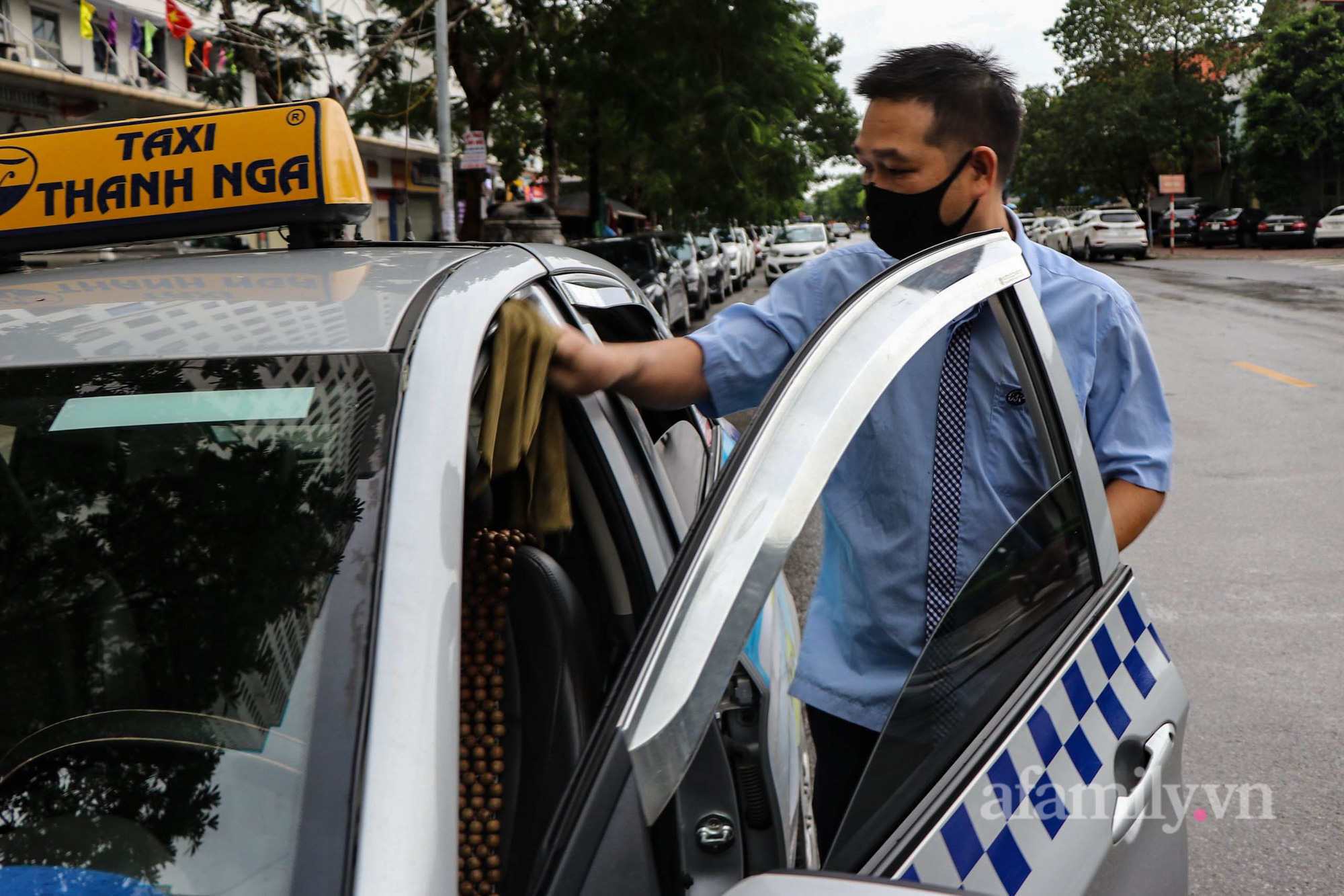 Tài xế taxi như được sống lại khi được lái xe đi làm: "Có thể trắng tay trong ngày đầu đi làm nhưng vẫn phấn khởi" - Ảnh 3. Tài xế taxi như được sống lại khi được lái xe đi làm: "Có thể trắng tay trong ngày đầu đi làm nhưng vẫn phấn khởi" - Ảnh 3.