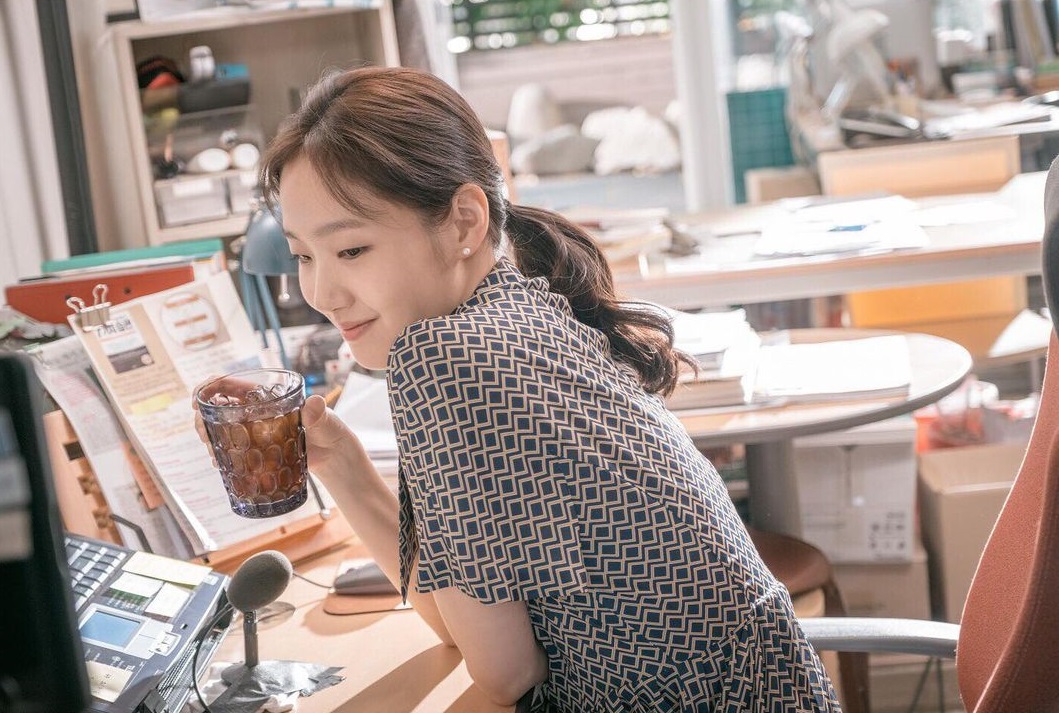 Kim Go Eun chăm sóc da Đã 30 mà Kim Go Eun vẫn cực trẻ trung, chăm da kiểu gì mà đỉnh thế? - Ảnh 3.