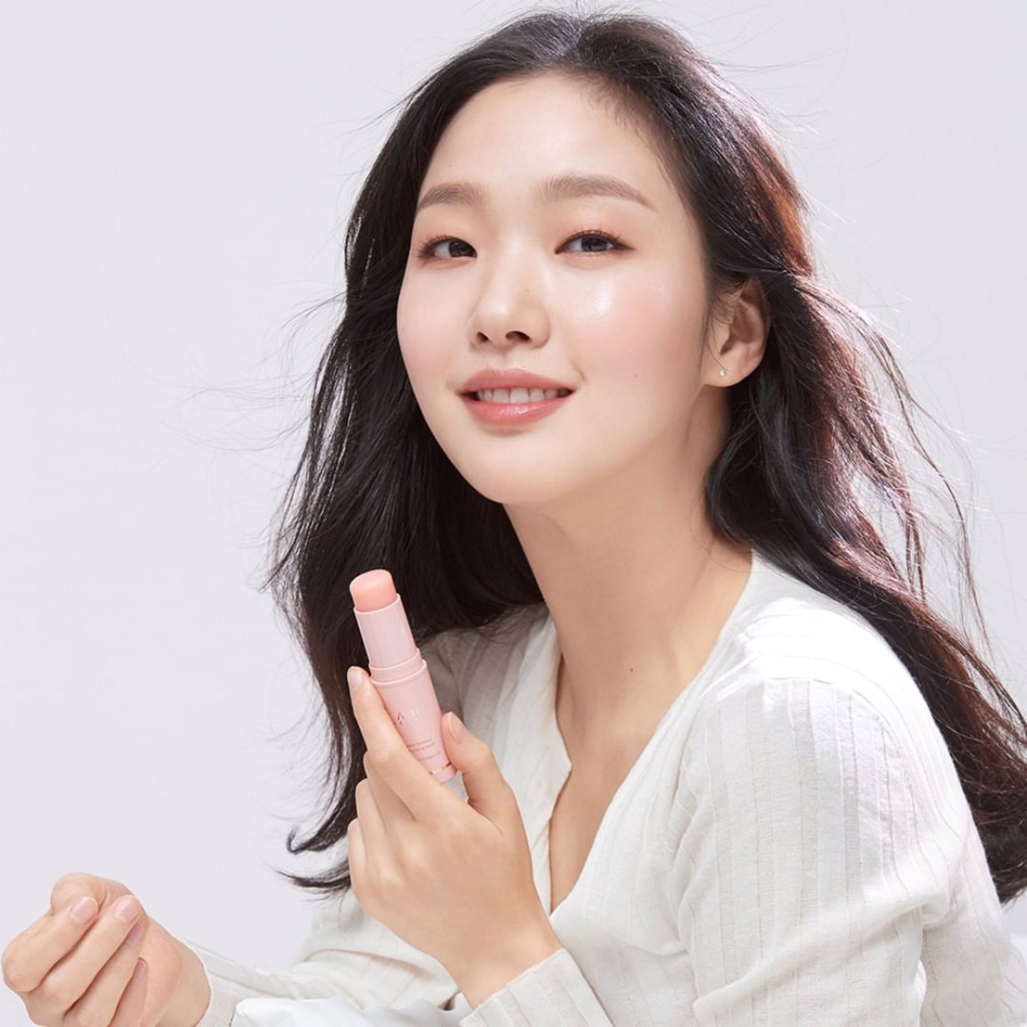 Kim Go Eun chăm sóc da Đã 30 mà Kim Go Eun vẫn cực trẻ trung, chăm da kiểu gì mà đỉnh thế? - Ảnh 4.