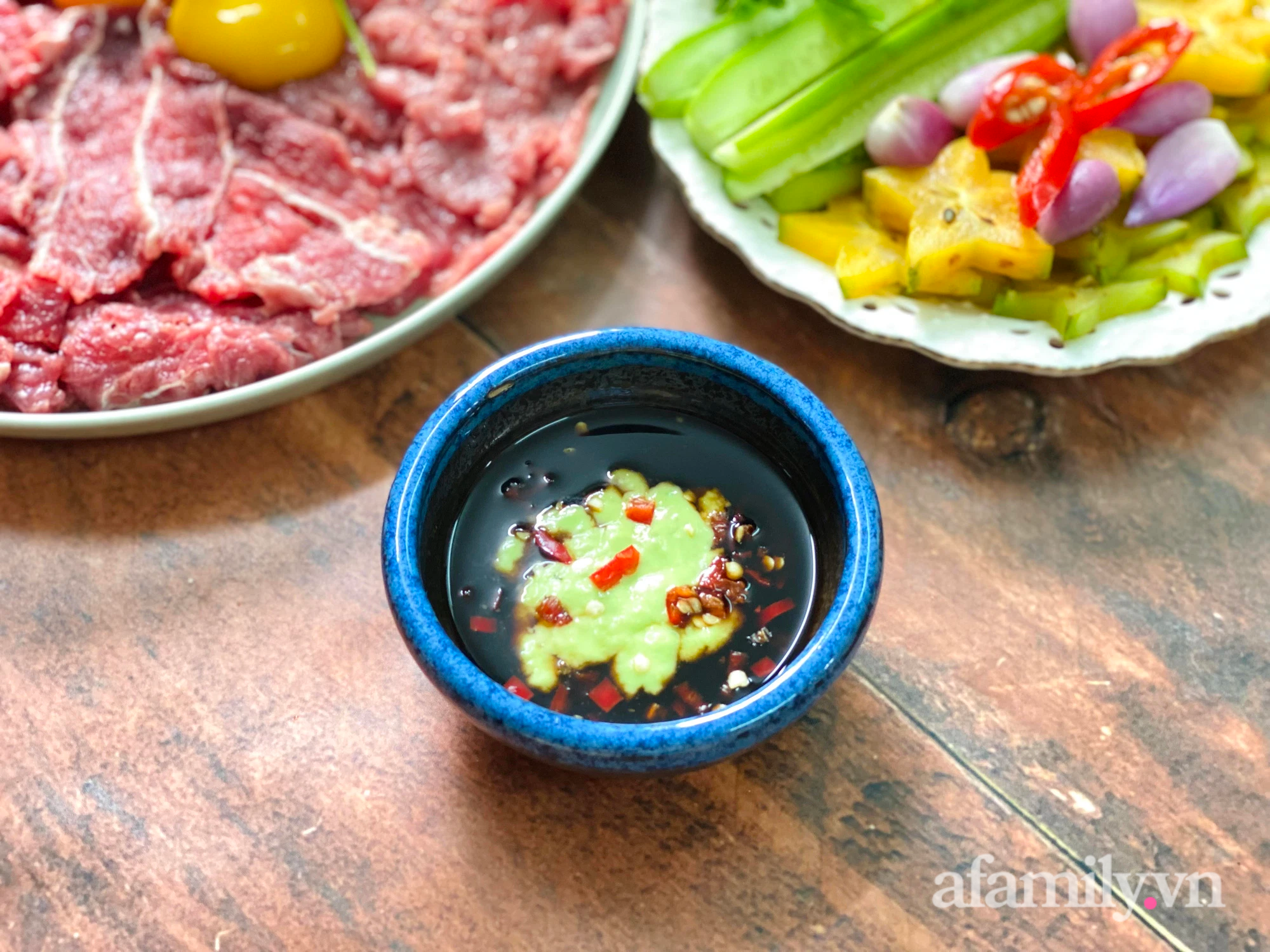 Trời lạnh m&agrave; c&oacute; nồi lẩu b&ograve; nh&uacute;ng giấm n&oacute;ng hổi xu&yacute;t xoa c&ugrave;ng cả nh&agrave; th&igrave; đ&uacute;ng l&agrave; số 1! - Ảnh 10.