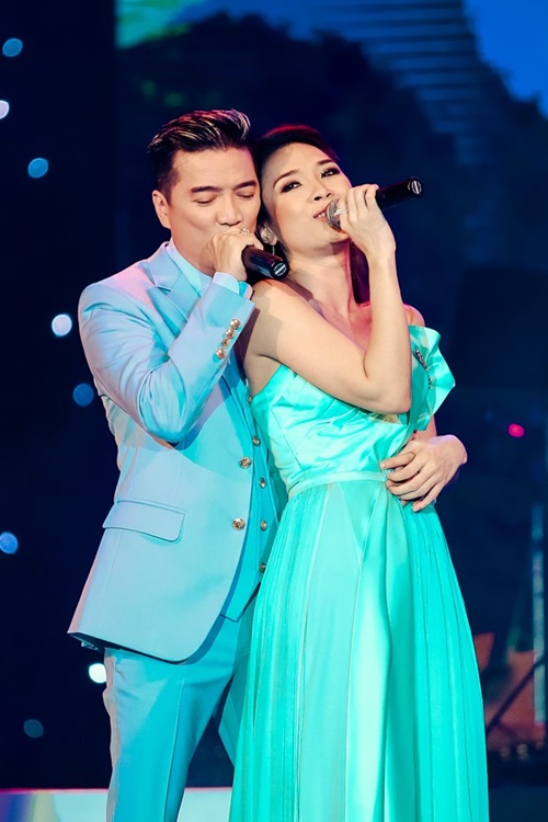 Đàm Vĩnh Hưng và "vợ trên danh nghĩa" ly hôn, Mỹ Tâm bất ngờ bị gọi tên vì điều trùng hợp này - Ảnh 3. Đàm Vĩnh Hưng và "vợ trên danh nghĩa" ly hôn, Mỹ Tâm bất ngờ bị gọi tên vì điều trùng hợp này - Ảnh 3.