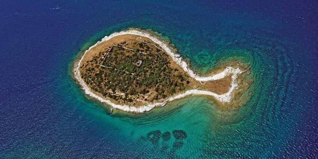 Những hòn đảo kì vĩ có hình dạng như thế giới động vật khiến ai cũng trầm trồ, sống động nhất là hòn đảo xếp số 1 - Ảnh 3.