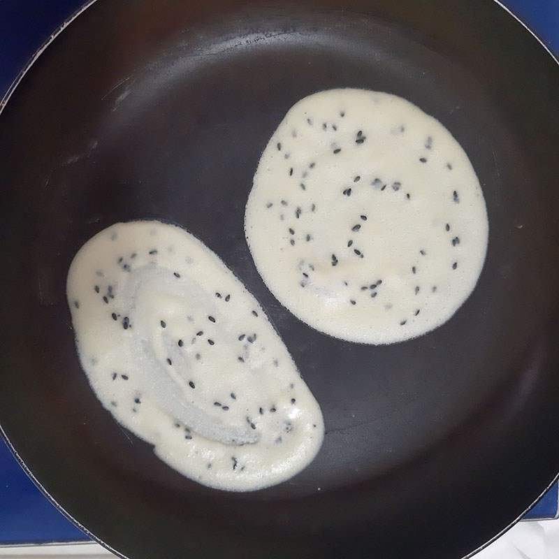 Mách chị em cách làm bánh mè từ cơm nguội cực đơn giản mà ngon lắm nha! - Ảnh 6. Mách chị em cách làm bánh mè từ cơm nguội cực đơn giản mà ngon lắm nha! - Ảnh 6.