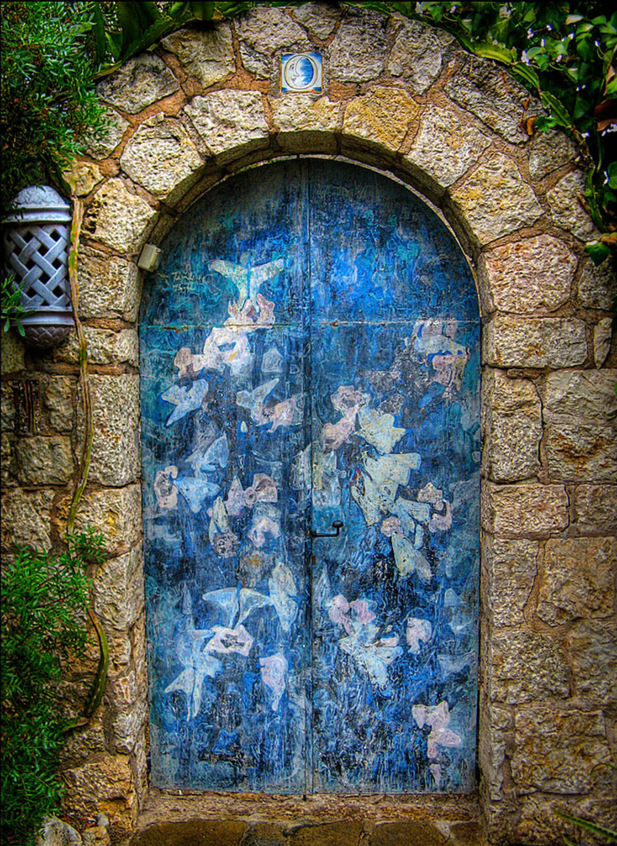 Những cánh cửa nhà ngập tràn màu sắc trên thế giới - Ảnh 10.