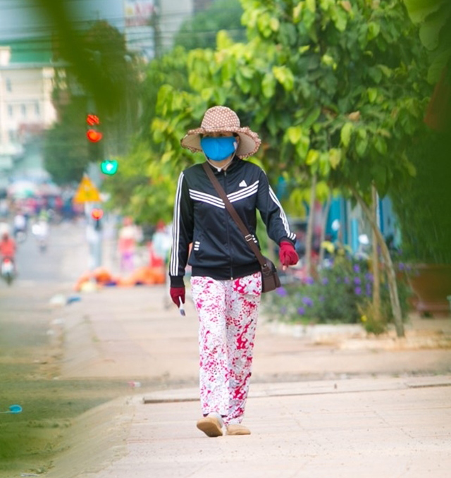 Công Vinh có cuộc sống giàu sang bên Thủy Tiên nhưng chị em ruột thì trái ngược &quot;một trời một vực&quot; thế này - Ảnh 5.