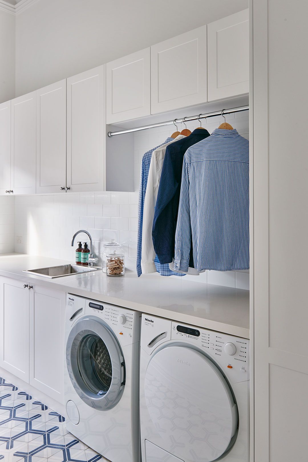 Mách khéo cách thiết kế không gian phòng giặt trong nhà bất chấp không gian lớn hay nhỏ - Ảnh 9.