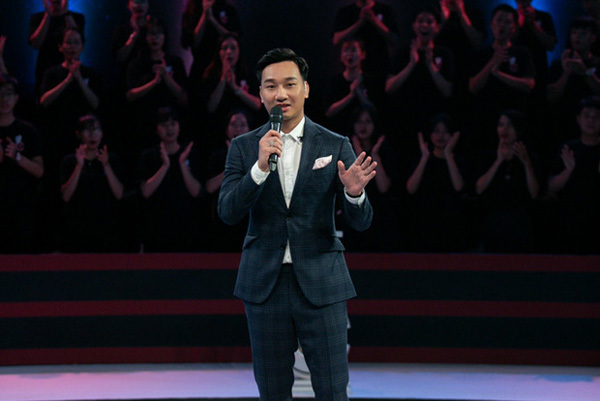 MC Thành Trung giúp người trẻ tìm việc, làm show với toàn sếp lớn trăm tỷ - Ảnh 1.
