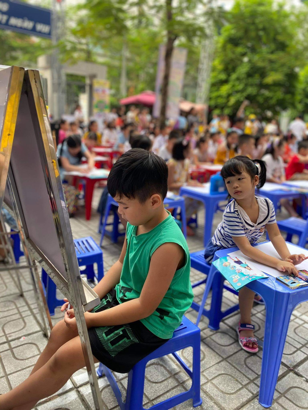 Trẻ em trên cả nước háo hức tham gia cuộc thi Em vẽ ước mơ do Cathay Life Việt Nam tổ chức - Ảnh 2.
