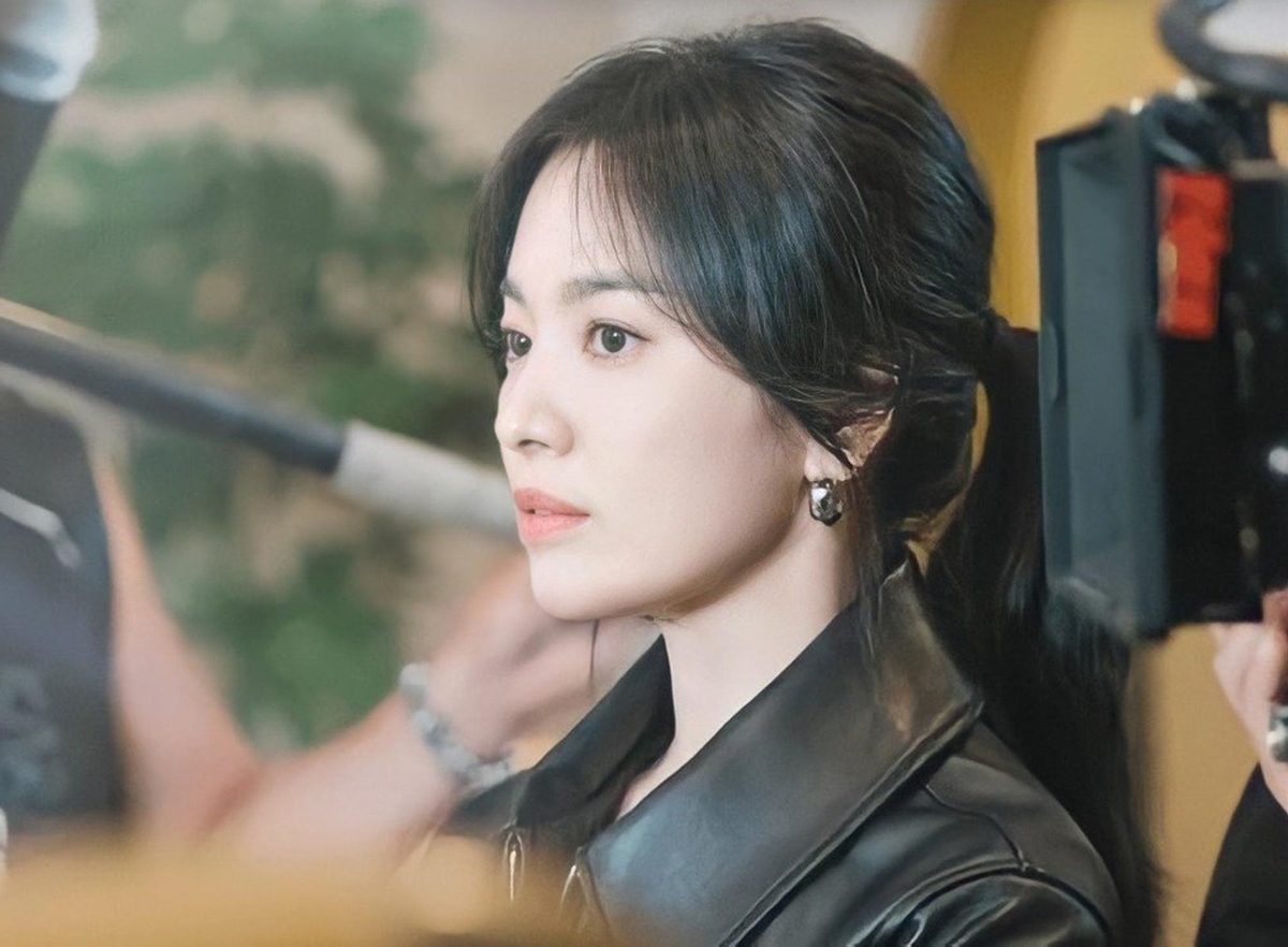 Kiểu tóc của Song Hye Kyo trong phim mới quá đẹp: Muốn   - Ảnh 9.