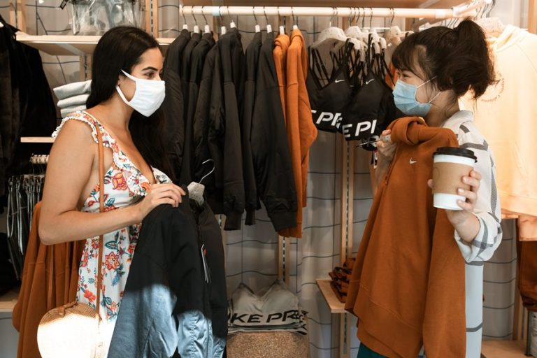 20 mẹo shopping mà bạn nên nắm chắc để không bị mất tiền một cách phí hoài - Ảnh 1.