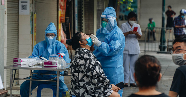 Hà Nội: 600 người tại Viện Huyết học và Truyền máu TW liên quan F0 chăm mẹ tại BV Việt Đức - Ảnh 1.