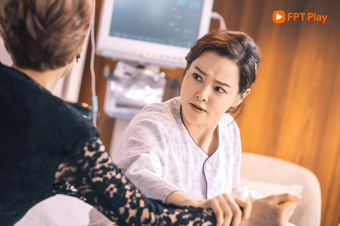 Phim Nữ Thanh Tra Tài Ba: Sau chuỗi drama bất tận, Honey Lee trở mình khiến liên minh mẹ chồng - chị dâu lục đục - Ảnh 3. Phim Nữ Thanh Tra Tài Ba: Sau chuỗi drama bất tận, Honey Lee trở mình khiến liên minh mẹ chồng - chị dâu lục đục - Ảnh 3.