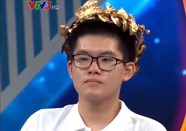 4 thí sinh chung kết Olympia năm thứ 21: Việt Thái siêu đỉnh, song vẫn "thua nhẹ" nam sinh được coi thần đồng, thành tích chất cao như núi! - Ảnh 2. 4 thí sinh chung kết Olympia năm thứ 21: Việt Thái siêu đỉnh, song vẫn "thua nhẹ" nam sinh được coi thần đồng, thành tích chất cao như núi! - Ảnh 2.