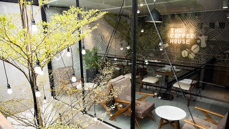 The Coffee House ngày đầu mở bán bộ cà phê Việt đậm đà - Phá kỷ lục với hơn 11K ly cà phê 11K - Ảnh 3. The Coffee House ngày đầu mở bán bộ cà phê Việt đậm đà - Phá kỷ lục với hơn 11K ly cà phê 11K - Ảnh 3.