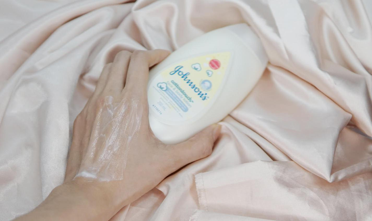 Review bộ đôi sữa tắm gội, lotion giúp các mẹ tăng đề kháng da tự nhiên và bảo vệ làn da của bé - Ảnh 6.