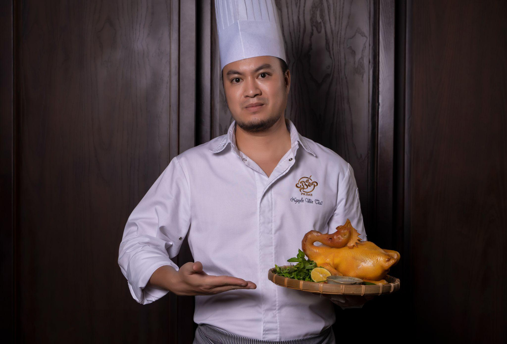 Gà ủ muối Bếp Quán - Hương vị gây xôn xao trên nhiều cộng đồng ẩm thực - Ảnh 3. Gà ủ muối Bếp Quán - Hương vị gây xôn xao trên nhiều cộng đồng ẩm thực - Ảnh 3.