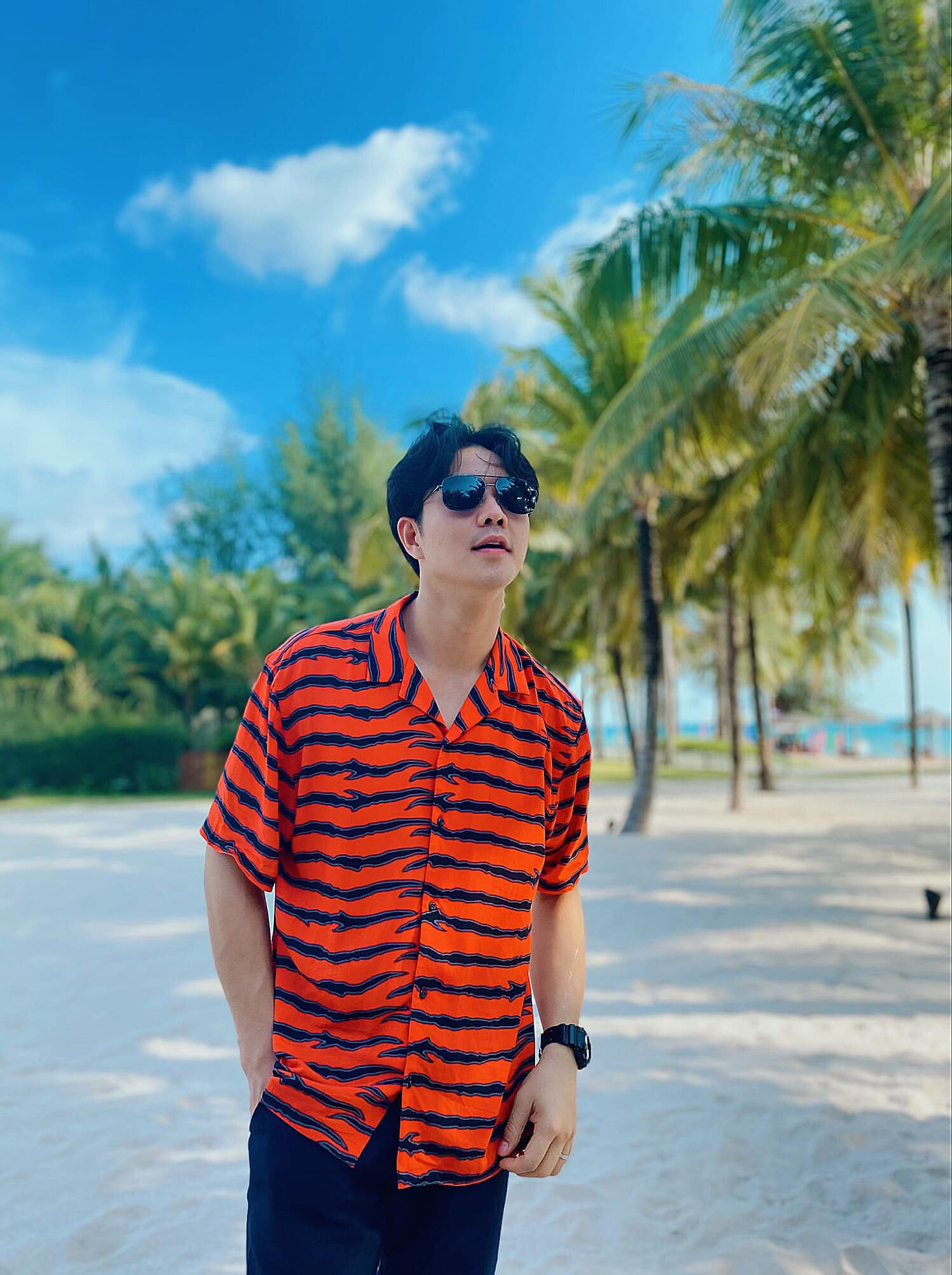 Bộ 3 nam thần của "Phố trong làng" ngoài đời: Người từng là "bạn trai" Minh Hằng, người có vợ vừa nổi tiếng vừa xinh đẹp - Ảnh 14. Bộ 3 nam thần của "Phố trong làng" ngoài đời: Người từng là "bạn trai" Minh Hằng, người có vợ vừa nổi tiếng vừa xinh đẹp - Ảnh 14.