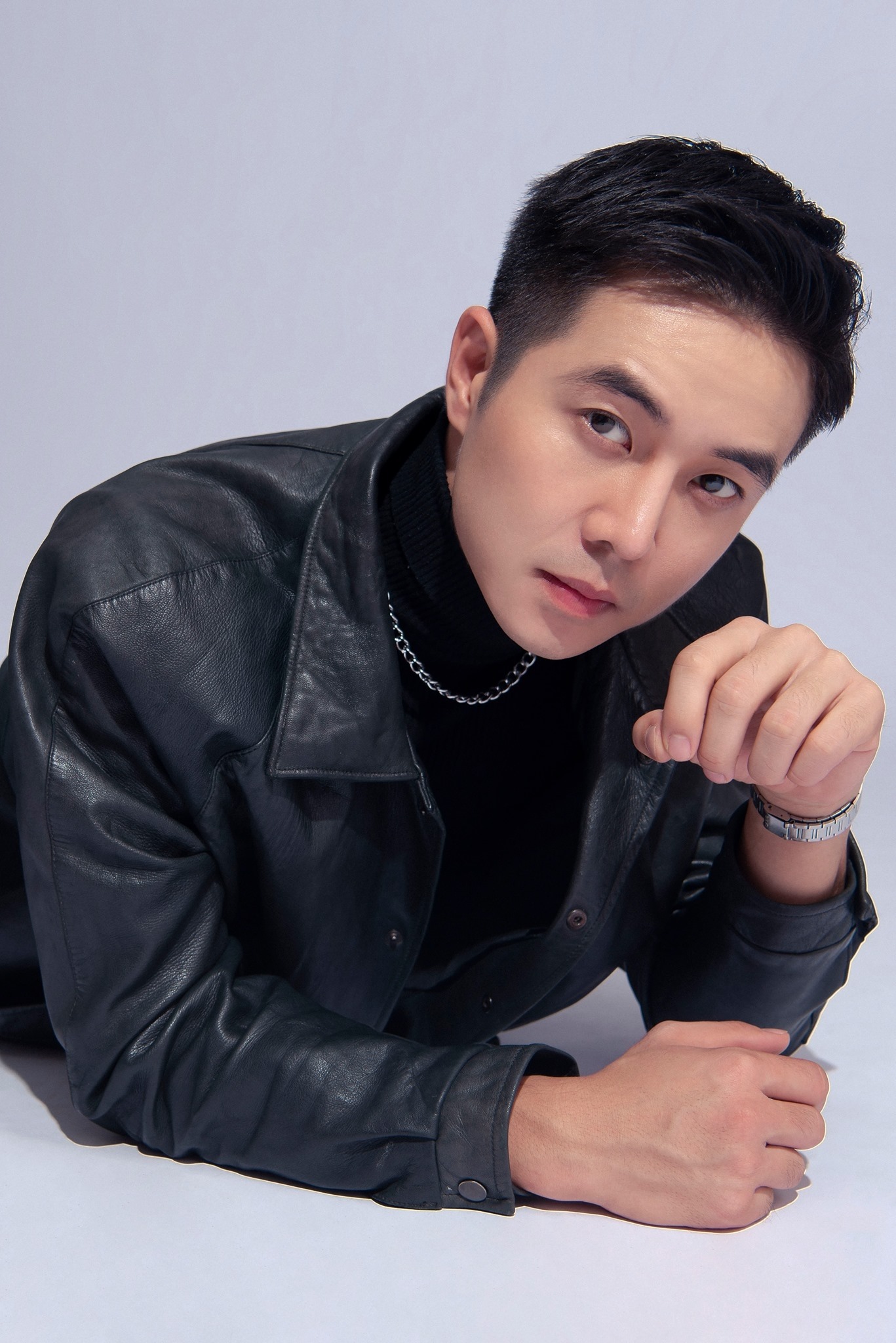 Bộ 3 nam thần của "Phố trong làng" ngoài đời: Người từng là "bạn trai" Minh Hằng, người có vợ vừa nổi tiếng vừa xinh đẹp - Ảnh 12. Bộ 3 nam thần của "Phố trong làng" ngoài đời: Người từng là "bạn trai" Minh Hằng, người có vợ vừa nổi tiếng vừa xinh đẹp - Ảnh 12.