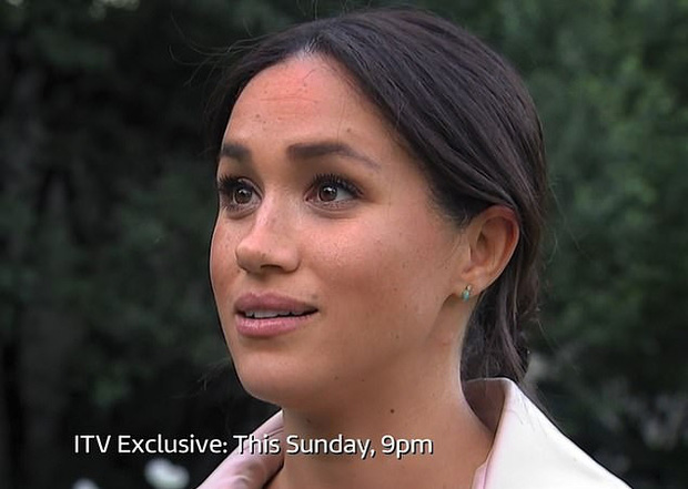 Quái nữ Meghan Markle từng kêu than vì bị bỏ rơi giữa cung điện: Đây là 3 bằng cớ chứng minh cô hư cấu - Ảnh 1. Quái nữ Meghan Markle từng kêu than vì bị bỏ rơi giữa cung điện: Đây là 3 bằng cớ chứng minh cô hư cấu - Ảnh 1.