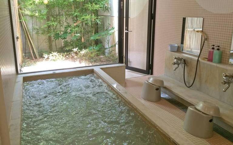 Người Nhật không bao giờ đặt toilet chung với nhà tắm: 3 lý do phía sau khiến cả thế giới bái phục, hiểu luôn vì sao họ lại sống thọ bậc nhất Người Nhật không bao giờ đặt toilet chung với nhà tắm: 3 lý do phía sau khiến cả thế giới bái phục, hiểu luôn vì sao họ lại sống thọ bậc nhất
