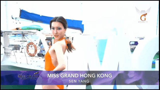 Lại là "vựa muối" của Miss Grand 2021: Người ta đeo khuyên tai kim sa hạt lựu, một mình "bả" - Ảnh 5. Lại là "vựa muối" của Miss Grand 2021: Người ta đeo khuyên tai kim sa hạt lựu, một mình "bả" - Ảnh 5.