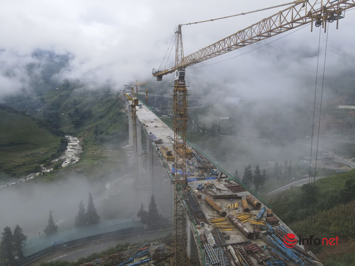 Cận cảnh 'cầu cạn trên mây' cao nhất Việt Nam sắp hoàn thiện - Ảnh 1.