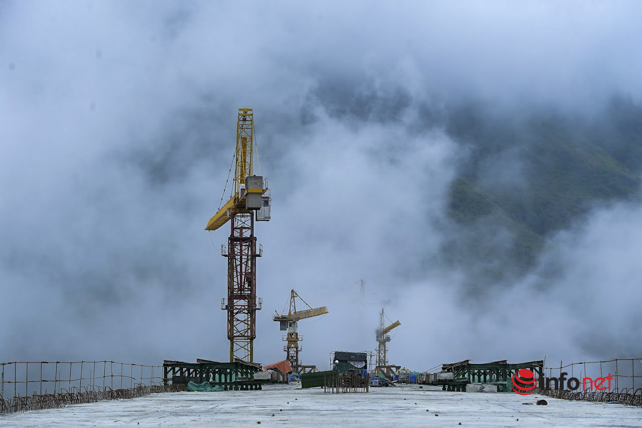 Cận cảnh 'cầu cạn trên mây' cao nhất Việt Nam sắp hoàn thiện - Ảnh 5.