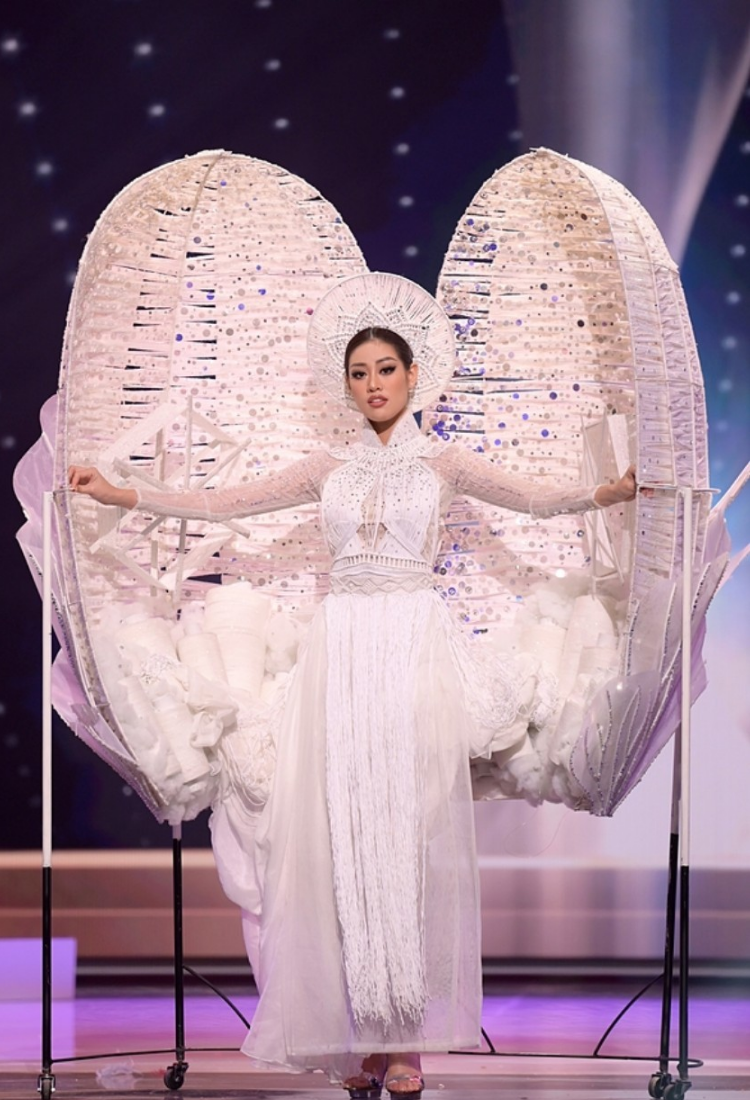 Trang phục dân tộc của người đẹp Việt đi thi Miss Universe: Kim Duyên, HHen Niê chắc suất ghi điểm, nhiều người mặc áo dài đẹp nhưng an toàn quá - Ảnh 11.