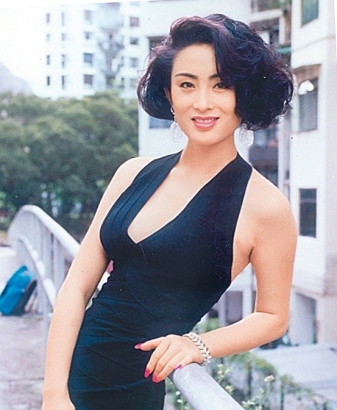de-nhat-my-nhan-phim-chau-tinh-tri-tinh-duyen-lan-dan-thanh-ty-phu-o-tuoi-52-16376550954001758005170.jpg