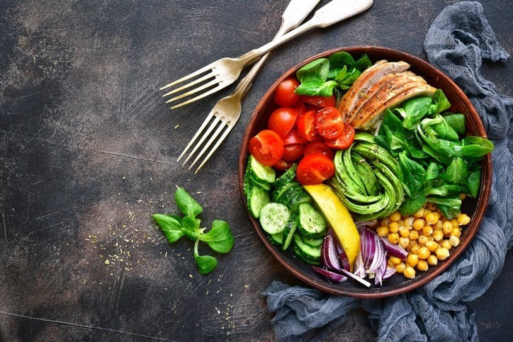 Sở hữu c&ocirc;ng thức chế biến c&aacute;c m&oacute;n Healthy Salad hấp dẫn đến từ Eric Vũ Cooking Class - Ảnh 1.