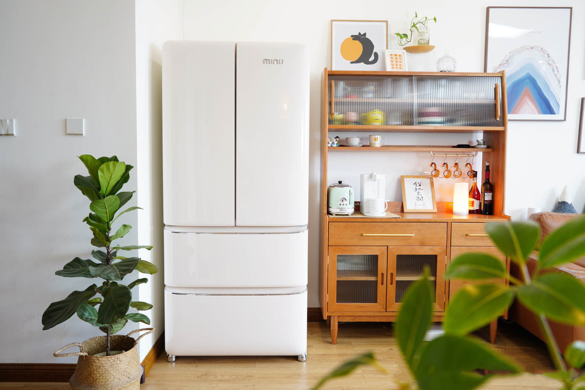 Review nhanh mẫu tủ lạnh gia đình phong cách retro đẹp ngang ngửa Smeg mà giá thì chưa đến một nửa - Ảnh 3.