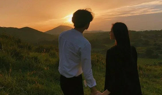 Khóa thấp là gì? Tại sao những chàng trai thấp bé lại luôn khiến phụ nữ phải xiêu lòng, yêu và thậm chí là khao khát lấy lòng? - Ảnh 3. Khóa thấp là gì? Tại sao những chàng trai thấp bé lại luôn khiến phụ nữ phải xiêu lòng, yêu và thậm chí là khao khát lấy lòng? - Ảnh 3.