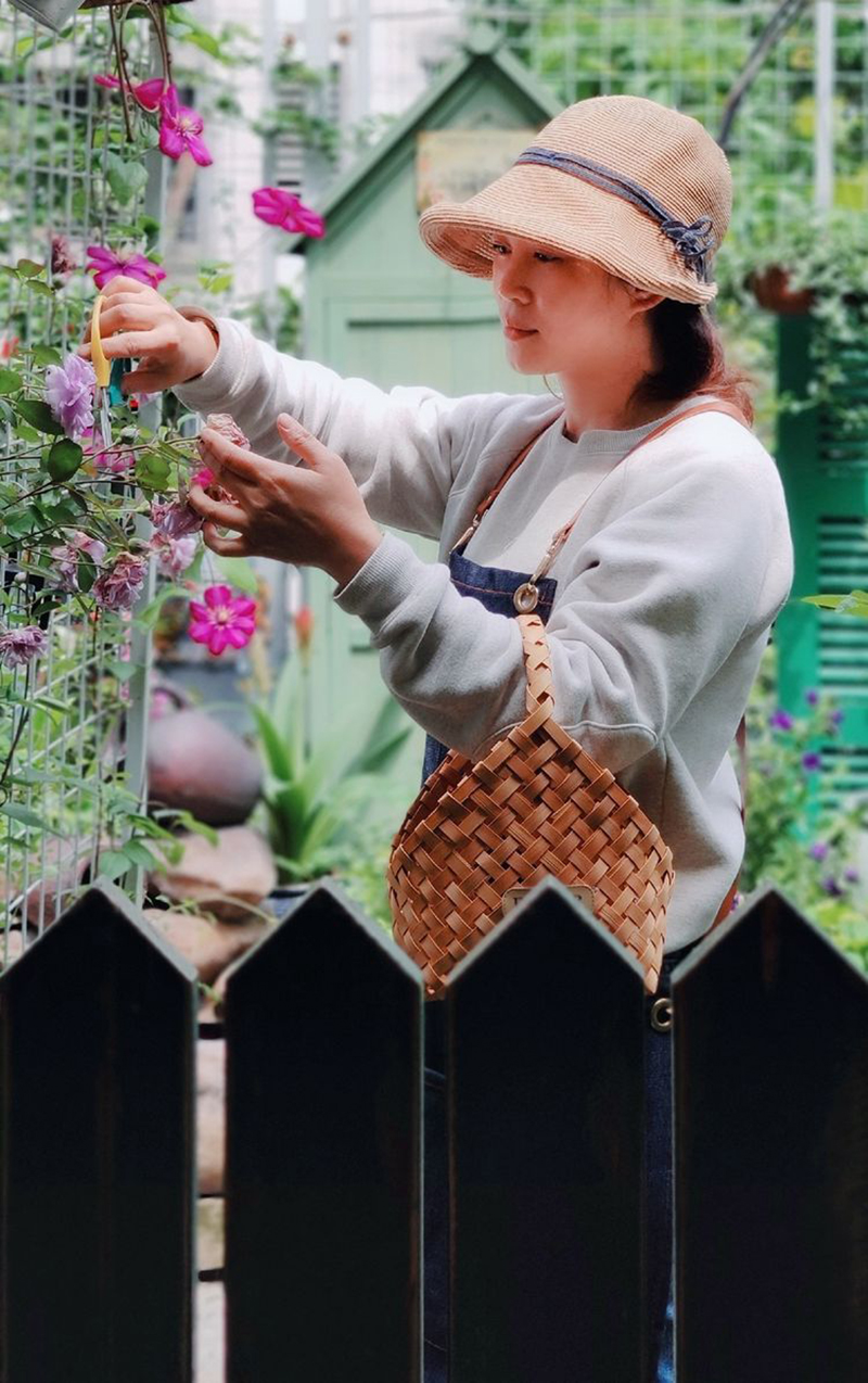 Bỏ 5 năm chăm bón, mẹ nội trợ tạo ra khu vườn 190 mét vuông quanh năm xanh mát hoa nở bốn mùa - Ảnh 3.