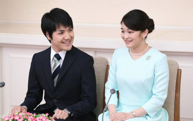 Thực tế chua chát sau khi cựu Công chúa Nhật Bản lấy chồng thường dân: Chưa từng nở một nụ cười hạnh phúc! - Ảnh 2.