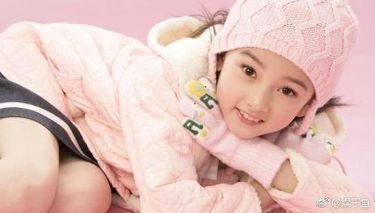Hé lộ ảnh lúc nhỏ của sao nhí "Bảo Liên Đăng Tiền Truyện" khiến cư dân mạng xuýt xoa, không hổ danh là "Na Tra đáng yêu nhất màn ảnh" - Ảnh 10. Hé lộ ảnh lúc nhỏ của sao nhí "Bảo Liên Đăng Tiền Truyện" khiến cư dân mạng xuýt xoa, không hổ danh là "Na Tra đáng yêu nhất màn ảnh" - Ảnh 10.