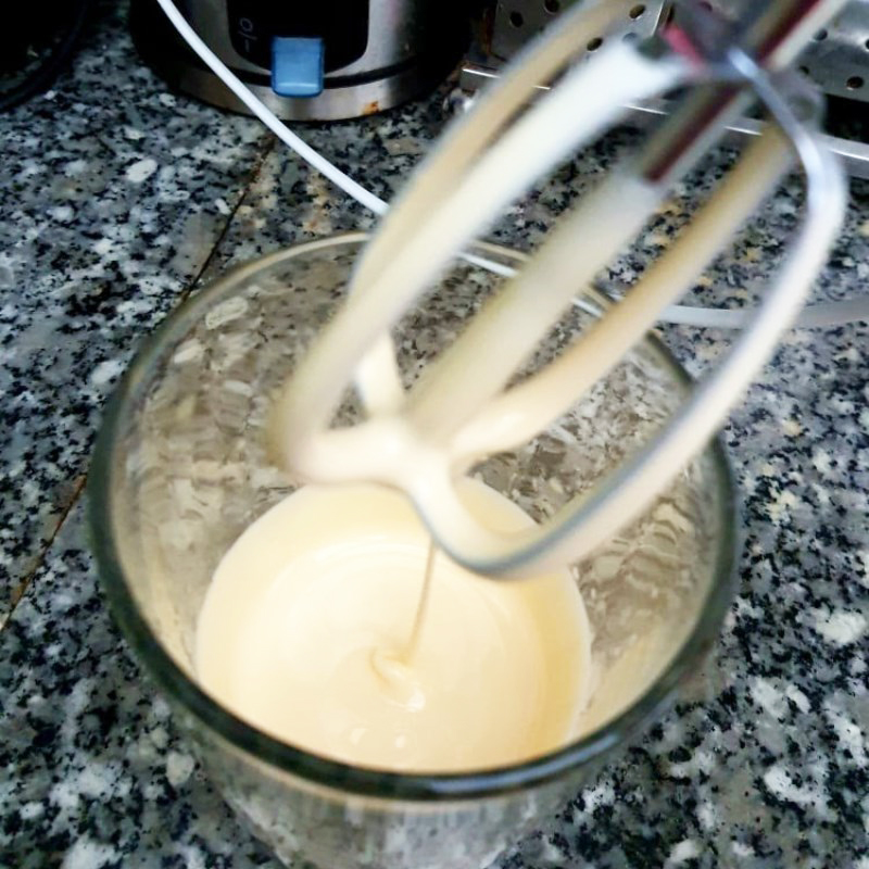 M&aacute;ch chị em c&aacute;ch l&agrave;m một loại nước sốt "đỉnh của ch&oacute;p": D&ugrave;ng để chấm b&aacute;nh m&igrave; hay pha c&agrave; ph&ecirc; đều ngon xuất sắc! - Ảnh 3.