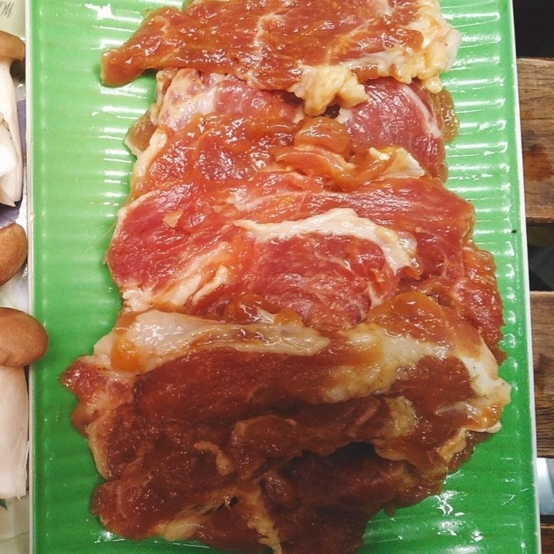 C&oacute; nồi chi&ecirc;n kh&ocirc;ng dầu m&agrave; chưa thử l&agrave;m m&oacute;n thịt nướng n&agrave;y th&igrave; qu&aacute; ph&iacute;: Ngon kh&ocirc;ng k&eacute;m g&igrave; nh&agrave; h&agrave;ng lu&ocirc;n nha! - Ảnh 3.