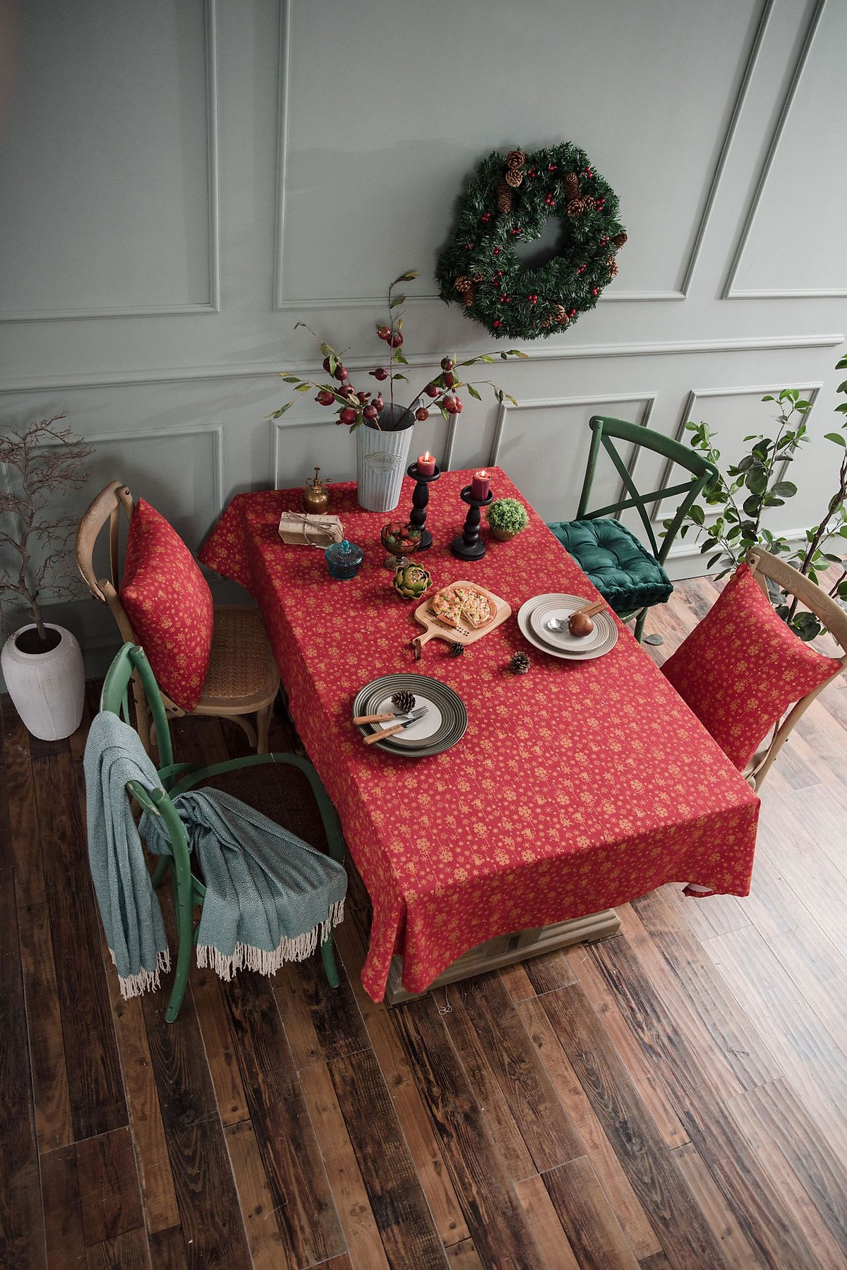Hô biến phòng ăn gia đình ngập tràn không khí Giáng sinh thật dễ dàng chỉ bằng chiếc khăn trải bàn - Ảnh 10.