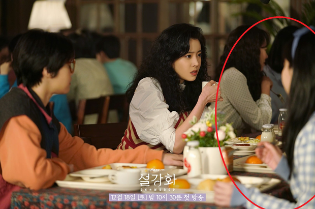 Netizen dậy sóng khi phát hiện bằng chứng Jennie (BLACKPINK) đóng cameo trong phim mới của Jisoo - Ảnh 2.