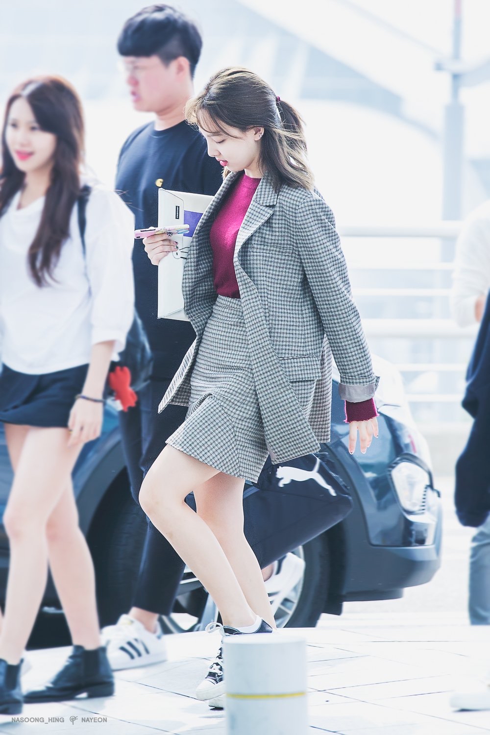 Nayeon mặc blazer đẹp nhất TWICE và 12 set đồ đẹp mê