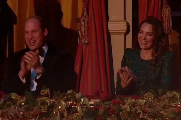 Khoảnh khắc Hoàng tử William bị đau họng, Công nương Kate nói đúng một câu khiến chồng nín lặng còn mọi người bật cười thích thú - Ảnh 4.