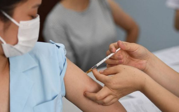 Tiêm mũi 3 vắc-xin Covid-19: Chuyên gia chỉ rõ những phản ứng có thể xảy ra
