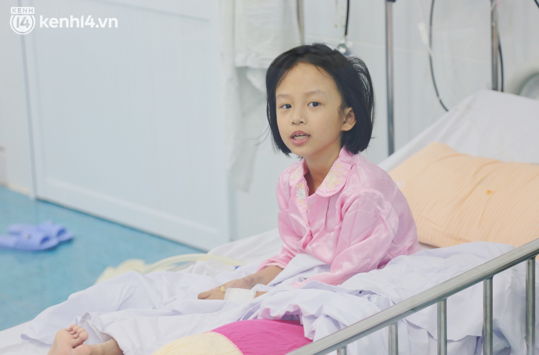 Một nửa hành trình của Gia Hân: Cô bé 7 tuổi hồi sinh từ lá gan của cha trong ca ghép 100% made in Vietnam - Ảnh 8.