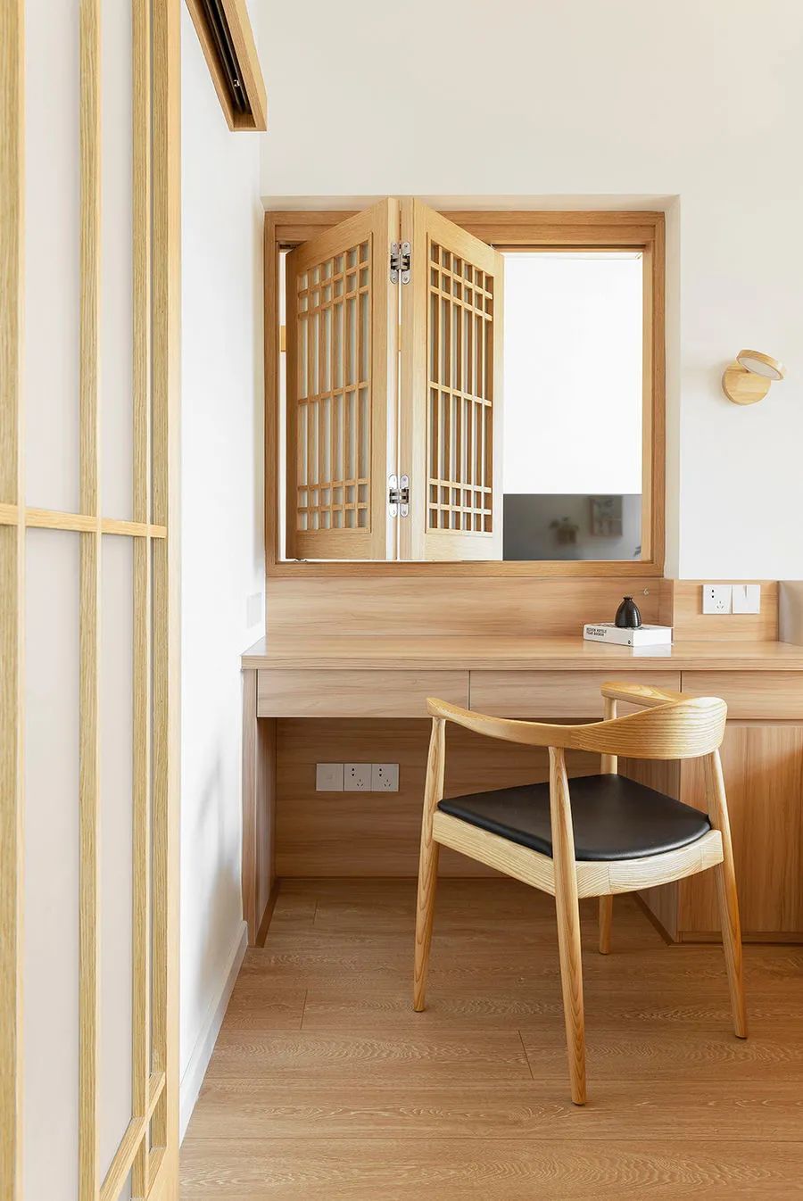 Cải tạo theo phong cách Nhật Bản, căn hộ 73 m2 lột xác trở nên tiện nghi đến ngỡ ngàng - Ảnh 13.