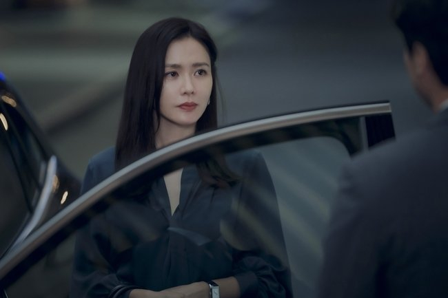 Cuối năm, Son Ye Jin lập kỷ lục vô tiền khoáng hậu, giật luôn spotlight của Song Hye Kyo - Ảnh 2.