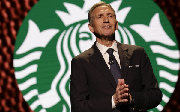 Bài học dạy con của cựu CEO Starbucks sẽ khiến bất kỳ ai muốn từ bỏ ước mơ phải nghĩ lại: Đừng bao giờ để mình trở thành người đứng ngoài cuộc! - Ảnh 1.