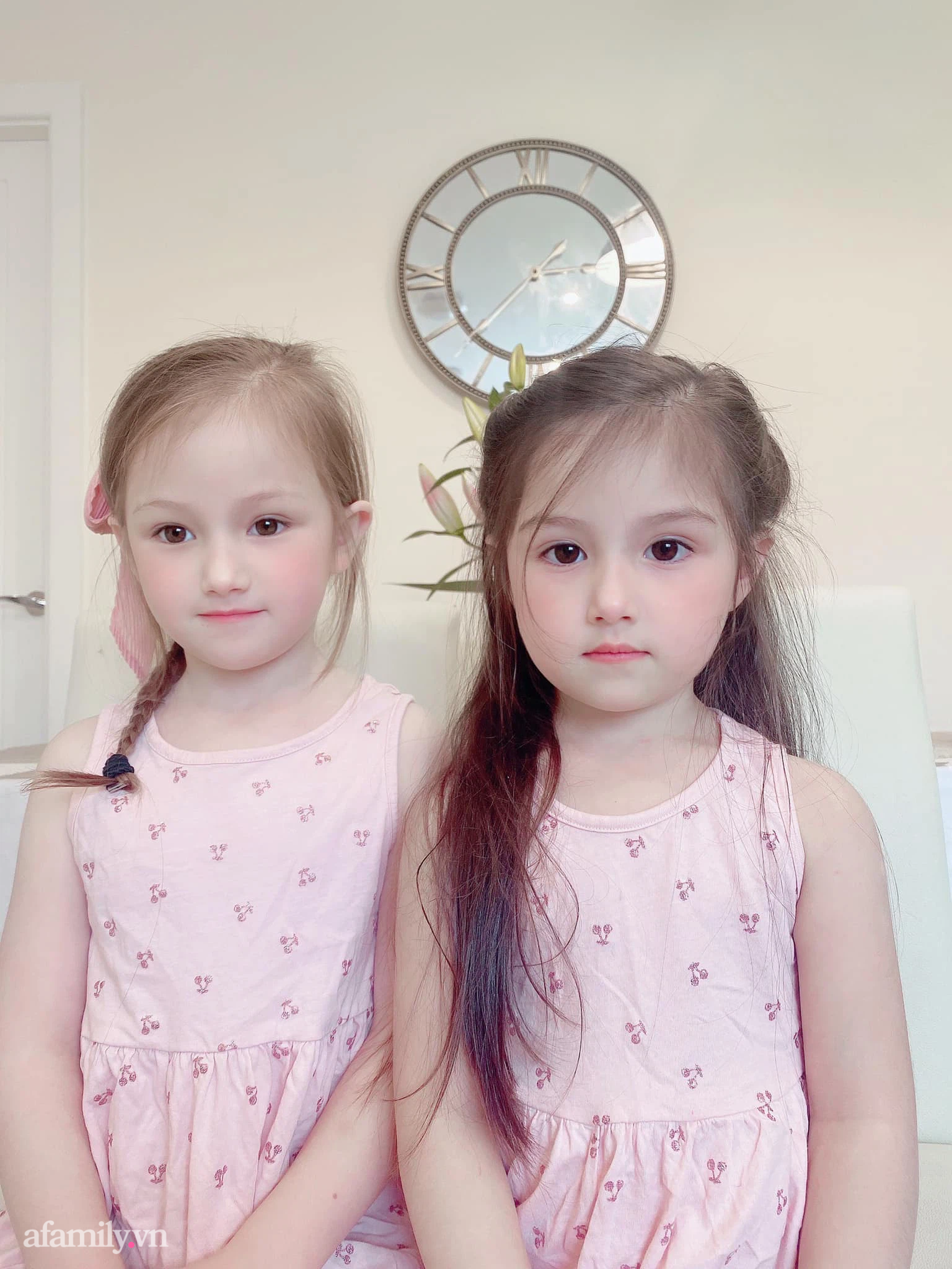 Cặp chị em gái lai Việt - Anh xinh như thiên thần